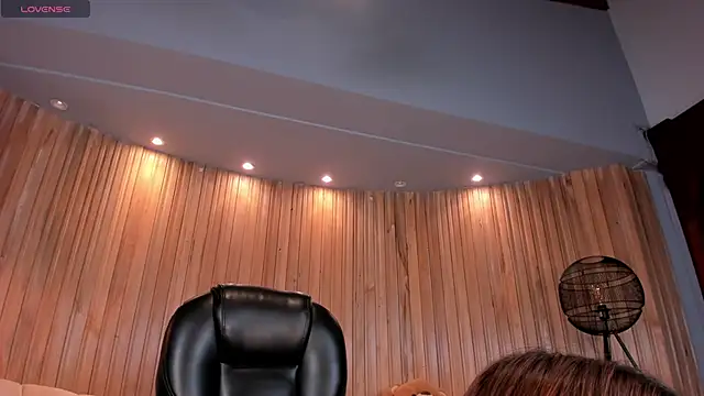 Snapshot of LexieWayne chatting on 1, 2, 2025 LexieWayne online show from 1, 2, 2025