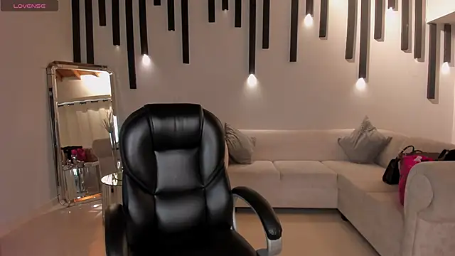 Snapshot of LexieWayne chatting on 5, 3, 2025 LexieWayne online show from 5, 3, 2025