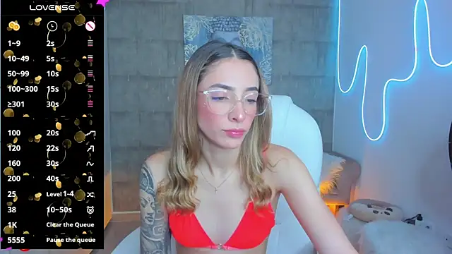 Snapshot of barbie_scoth_ chatting on 5, 1, 2025 barbie scoth online show from 5, 1, 2025