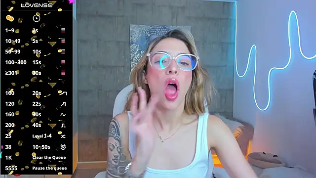 Snapshot of barbie_scoth_ chatting on 8, 1, 2025 barbie scoth online show from 8, 1, 2025