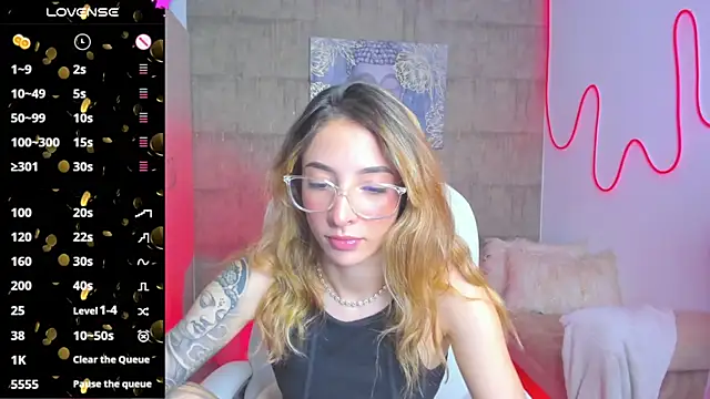 Snapshot of barbie_scoth_ chatting on 2, 3, 2025 barbie scoth online show from 2, 3, 2025