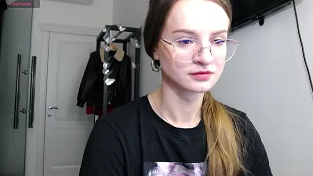 KateJonson online show from 18, 4, 2026