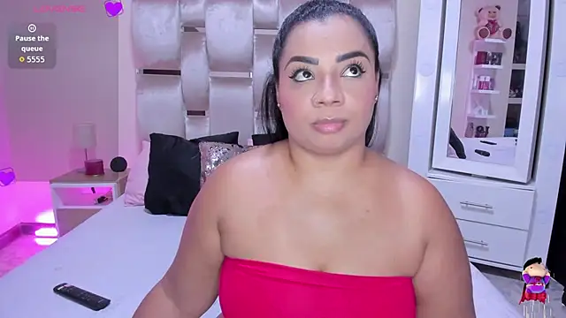 Snapshot of MelanyShayk chatting on 18, 7, 2026 MelanyShayk online show from 18, 7, 2026