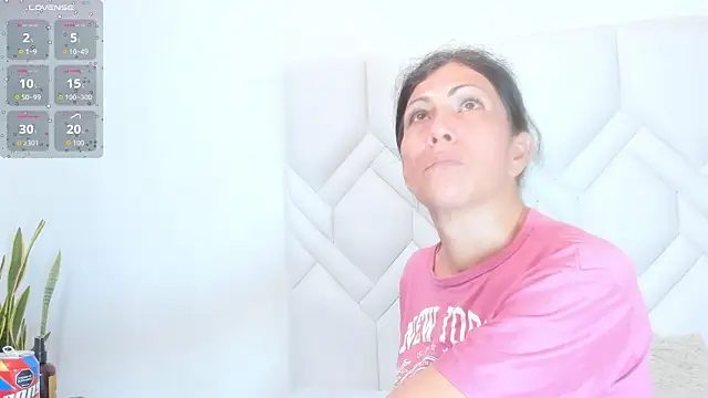 Cleopatra Trans online show from 1, 4, 2026