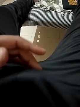 Snapshot of Desi_Londa_143 chatting on 14, 2, 2025 Desi Londa 143 online show from 14, 2, 2025