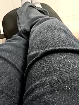 Snapshot of Desi_Londa_143 chatting on 1, 3, 2025 Desi Londa 143 online show from 1, 3, 2025