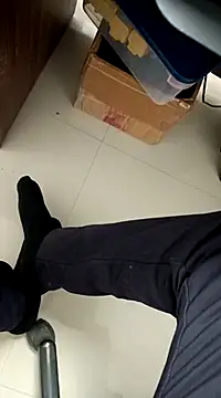 Snapshot of Desi_Londa_143 chatting on 3, 3, 2025 Desi Londa 143 online show from 3, 3, 2025