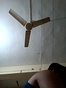 Snapshot of Desi_Londa_143 chatting on 5, 3, 2025 Desi Londa 143 online show from 5, 3, 2025