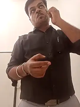 Snapshot of Desi_Londa_143 chatting on 7, 3, 2025 Desi Londa 143 online show from 7, 3, 2025