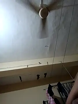 Snapshot of Desi_Londa_143 chatting on 13, 3, 2025 Desi Londa 143 online show from 13, 3, 2025