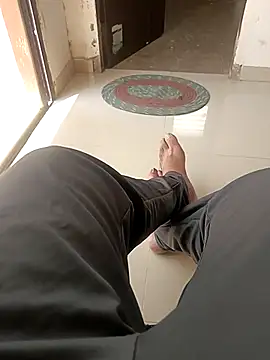 Snapshot of Desi_Londa_143 chatting on 22, 3, 2025 Desi Londa 143 online show from 22, 3, 2025