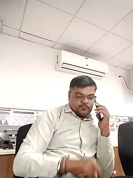 Snapshot of Desi_Londa_143 chatting on 18, 9, 2025 Desi Londa 143 online show from 18, 9, 2025