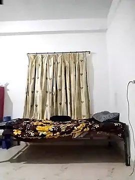 Snapshot of Desi_Londa_143 chatting on 19, 9, 2025 Desi Londa 143 online show from 19, 9, 2025