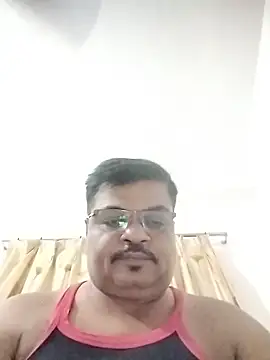 Snapshot of Desi_Londa_143 chatting on 7, 10, 2025 Desi Londa 143 online show from 7, 10, 2025