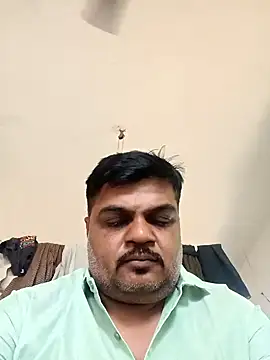 Snapshot of Desi_Londa_143 chatting on 22, 10, 2025 Desi Londa 143 online show from 22, 10, 2025