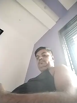 Snapshot of Desi_Londa_143 chatting on 29, 10, 2025 Desi Londa 143 online show from 29, 10, 2025