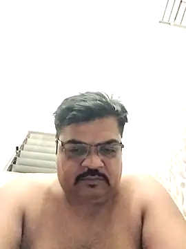 Snapshot of Desi_Londa_143 chatting on 16, 11, 2025 Desi Londa 143 online show from 16, 11, 2025