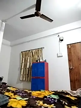 Snapshot of Desi_Londa_143 chatting on 18, 11, 2025 Desi Londa 143 online show from 18, 11, 2025