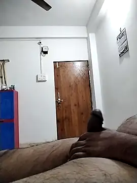 Snapshot of Desi_Londa_143 chatting on 18, 11, 2025 Desi Londa 143 online show from 18, 11, 2025