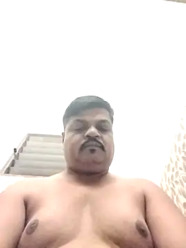 Snapshot of Desi_Londa_143 chatting on 29, 11, 2025 Desi Londa 143 online show from 29, 11, 2025