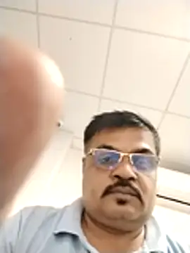 Snapshot of Desi_Londa_143 chatting on 1, 8, 2026 Desi Londa 143 online show from 1, 8, 2026