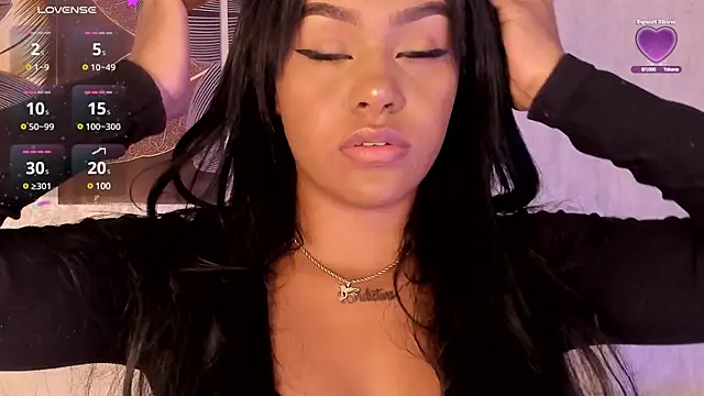 Snapshot of Emma_Morgann chatting on 10, 12, 2024 Emma Morgann online show from 10, 12, 2024