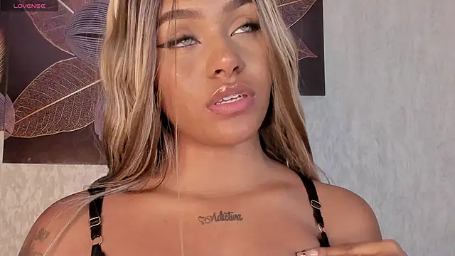 Snapshot of Emma_Morgann chatting on 1, 3, 2025 Emma Morgann online show from 1, 3, 2025