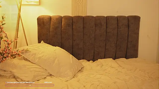 bunnycuteshy online show from 9, 9, 2025