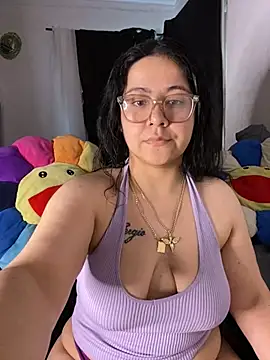 MsConejitaa online show from 2, 2, 2025