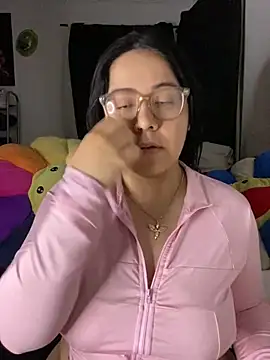 MsConejitaa online show from 9, 3, 2025