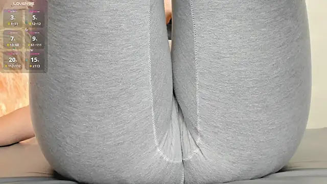 Azahara Amin  online show from 7, 2, 2025