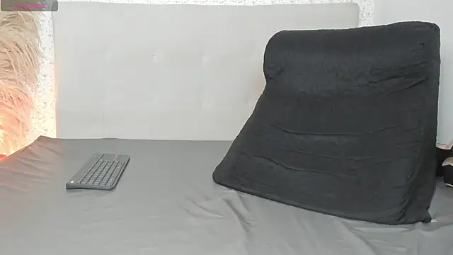 Azahara Amin  online show from 22, 3, 2025