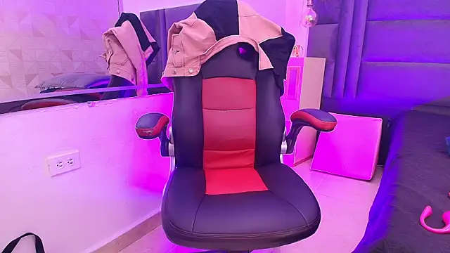 Snapshot of arletmss chatting on 1, 2, 2025 arletmss online show from 1, 2, 2025