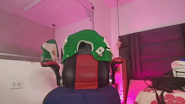 Snapshot of arletmss chatting on 1, 3, 2025 arletmss online show from 1, 3, 2025