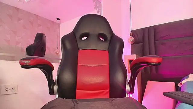 Snapshot of arletmss chatting on 15, 3, 2025 arletmss online show from 15, 3, 2025