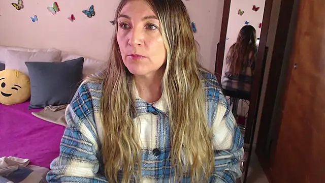 Jolie-Mature online show from 8, 3, 2025