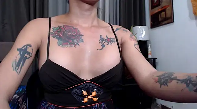 Snapshot of TSnaughtyBIGCOCK chatting on 4, 3, 2025 TSnaughtyBIGCOCK online show from 4, 3, 2025