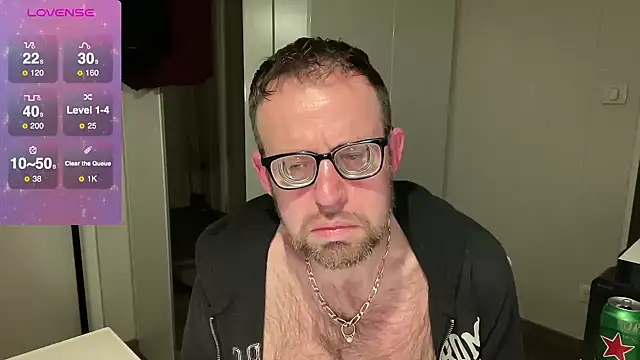 Snapshot of FABIOGLASSES chatting on 10, 2, 2025 FABIOGLASSES online show from 10, 2, 2025