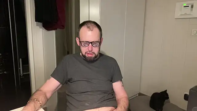 FABIOGLASSES online show from 3, 3, 2026