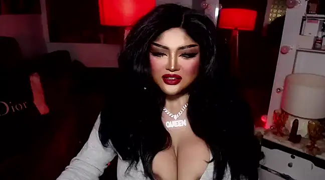 Snapshot of TiffanyWolf chatting on 5, 1, 2025 TiffanyWolf online show from 5, 1, 2025