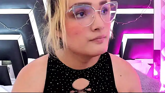 Snapshot of katya_kozlov chatting on 15, 2, 2025 katya kozlov online show from 15, 2, 2025