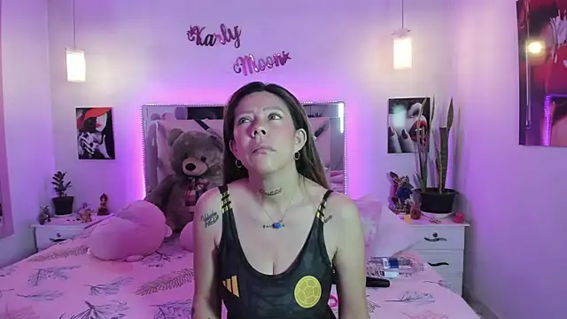 Karly moon online show from 12, 6, 2026