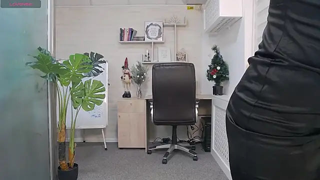 EllaMilf  online show from 27, 12, 2024