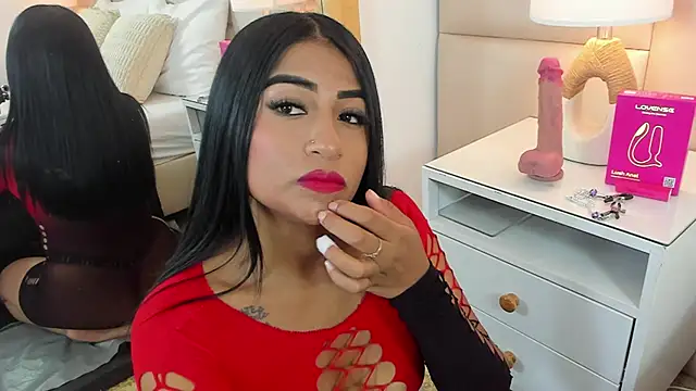 AntoniaRoss  online show from 14, 4, 2026