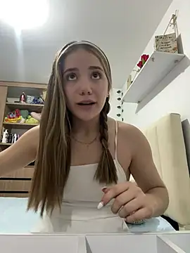 ShelbyHagen online show from 28, 1, 2025