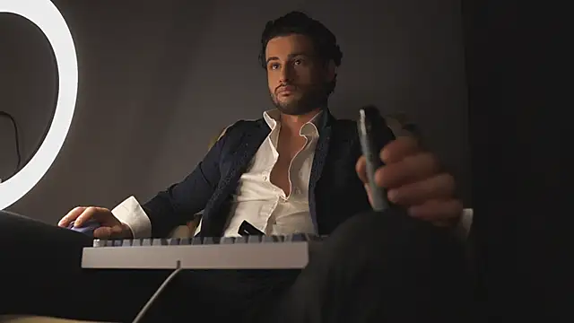 Keen   Luckystrike online show from 5, 3, 2025