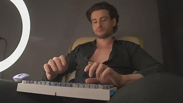 Keen   Luckystrike online show from 22, 3, 2025