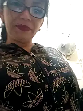 kelly dirty  online show from 12, 2, 2026