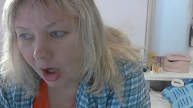 Snapshot of Lusi-777 chatting on 6, 10, 2025 Lusi-777 online show from 6, 10, 2025