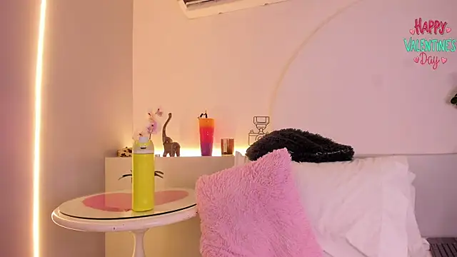 ambercroft online show from 15, 2, 2025